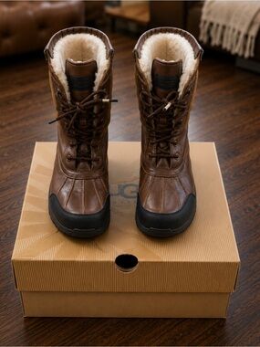 UGG Brown Leather Waterproof Lace-Up Boots with Black Tread